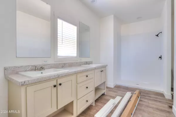 1177 N Ralston Road, Maricopa, AZ 85139