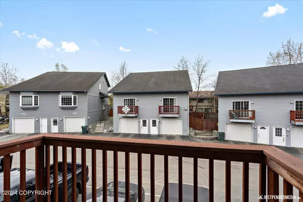 11275 Wood River WAY #14, Eagle River, AK 99577