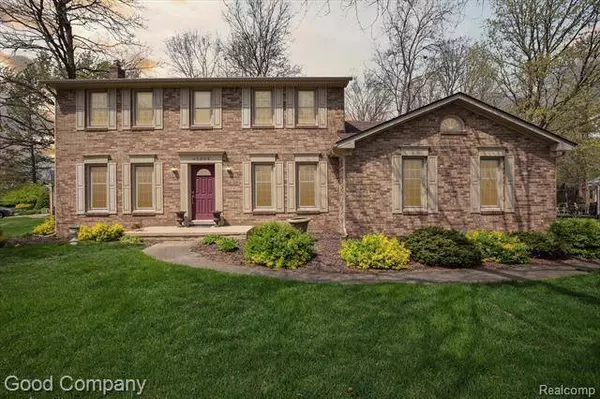 45226 RIVEREDGE Drive, Plymouth, MI 48170