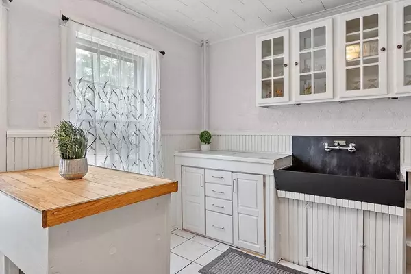 258 Wallingford Ave, Athol, MA 01331