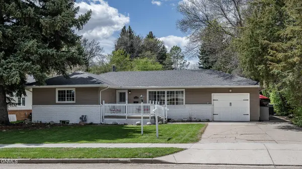 1240 West Coulee RD, Bismarck, ND 58501