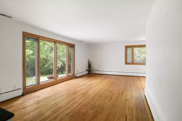 7000 Rodebaugh RD, Indianapolis, IN 46268