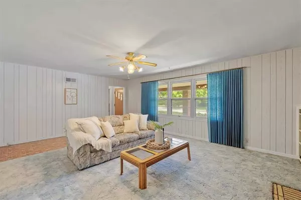 722 W Elm ST, Olathe, KS 66061