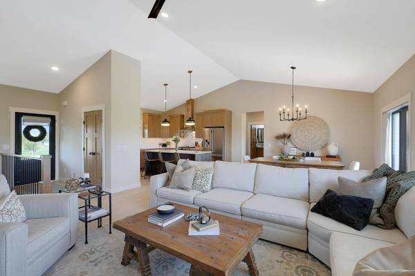 W12049 559th AVE, Oak Grove Twp, WI 54021