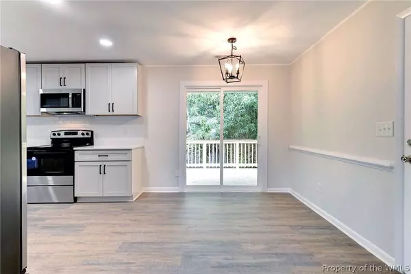 114 Arden DR, Williamsburg, VA 23185