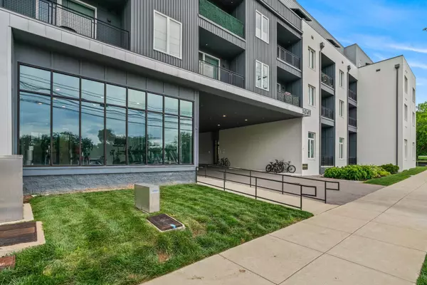 1041 E Trinity Ln #204, Nashville, TN 37216