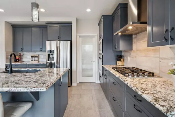 32 Cranbrook CIR SE, Calgary, AB T3M 2L9