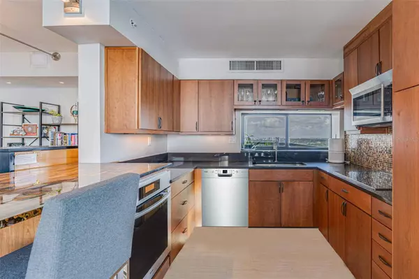 2413 BAYSHORE BLVD #2301, Tampa, FL 33629