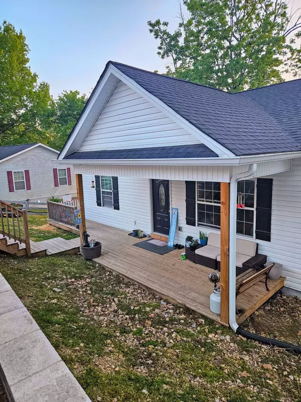 194 Hunter Ave, Carthage, TN 37030