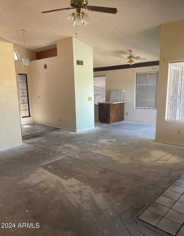 4282 W GAIL Drive, Chandler, AZ 85226