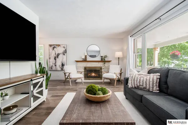 2130 S 38th Avenue, Omaha, NE 68105