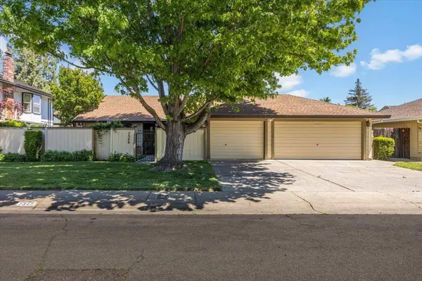 7349 Flowerwood WAY, Sacramento, CA 95831