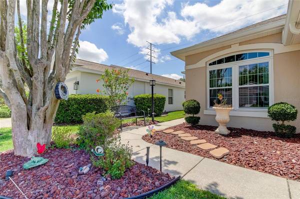 2949 BANYAN HILL LN, Land O Lakes, FL 34639