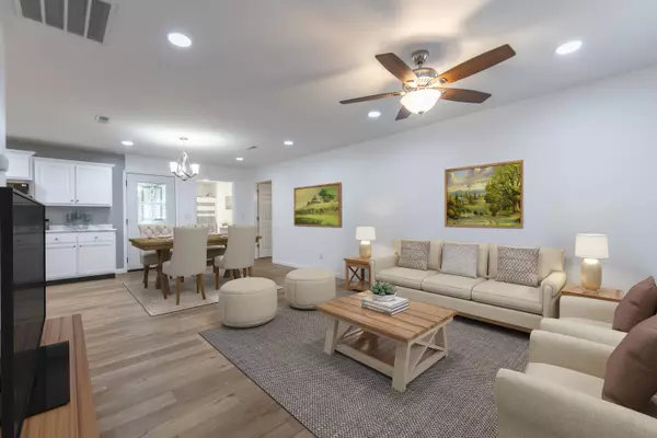 55 Acorn LN, Whitley City, KY 42653