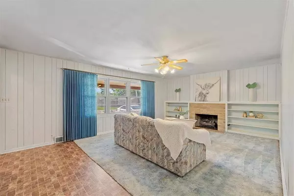 722 W Elm ST, Olathe, KS 66061