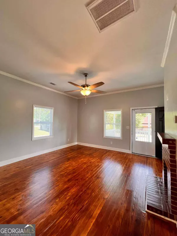 97 Elm ST, Griffin, GA 30223