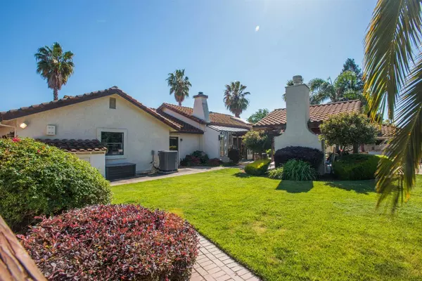 10329 Linscott CT, Elk Grove, CA 95624