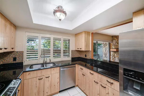 602 OLD MILL POND RD, Palm Harbor, FL 34683