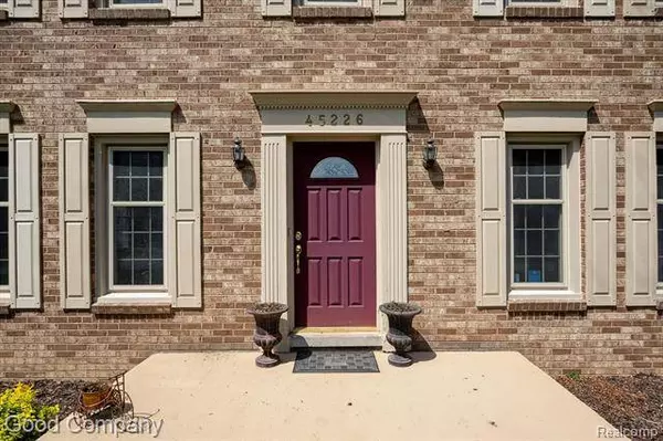 45226 RIVEREDGE Drive, Plymouth, MI 48170