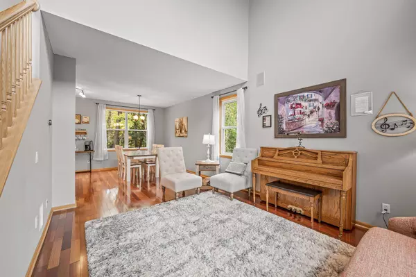 7674 Everest LN N, Maple Grove, MN 55311