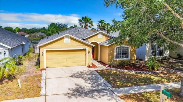 7013 MONARCH PARK DR, Apollo Beach, FL 33572