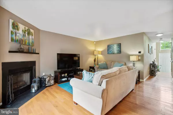 138 TULIP LN, Ewing, NJ 08638