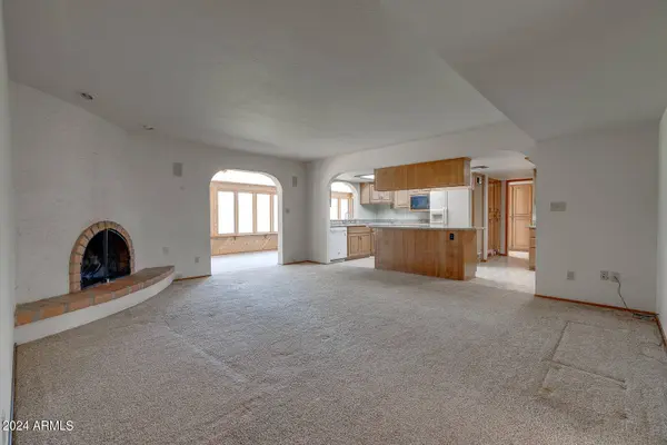 555 S Cactus Wren Street, Gilbert, AZ 85296