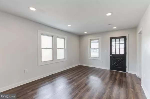 210 HARDING AVE, Woodbury Heights, NJ 08097