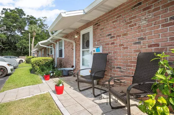 40 FAIRWAY CT #5C, Deland, FL 32724