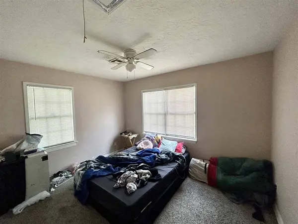 1813 NW Bell Ave, Lawton, OK 73507