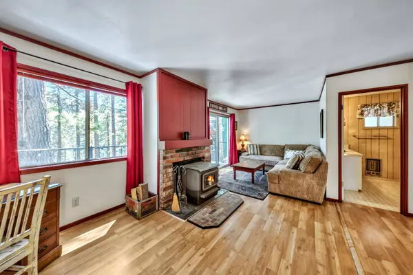 14519 E Reed Avenue, Truckee, CA 96161