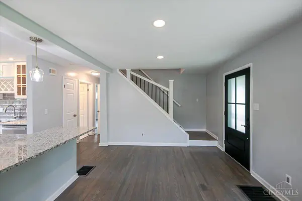 5510 Monardi Cir, Columbia Twp, OH 45213