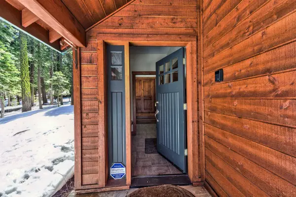 14649 Christie Lane, Truckee, CA 96161