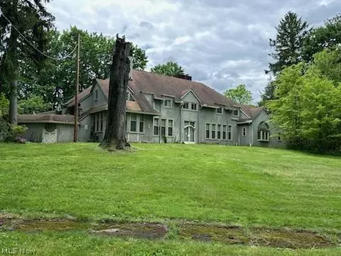 739 Cohasset DR, Youngstown, OH 44511