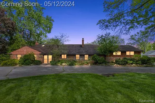 4244 ROUGE CIRCLE Drive, Troy, MI 48098