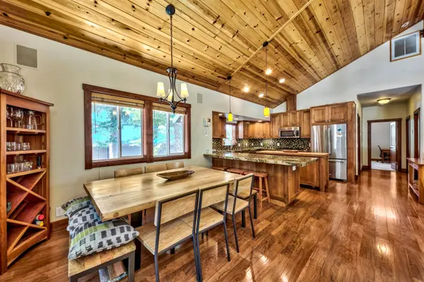 14649 Christie Lane, Truckee, CA 96161