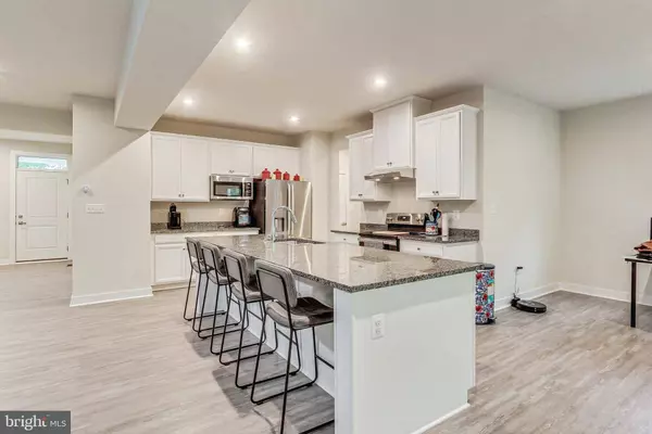 5609 IVY HILL DR, Fredericksburg, VA 22407