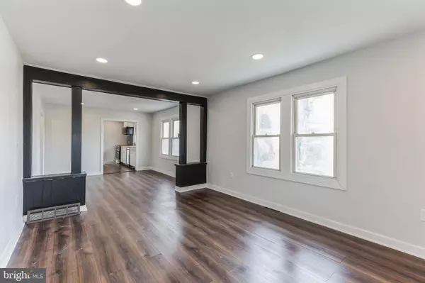 210 HARDING AVE, Woodbury Heights, NJ 08097