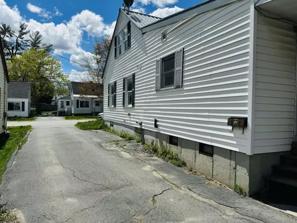 15 Elmhurst ST, Waterville, ME 04901