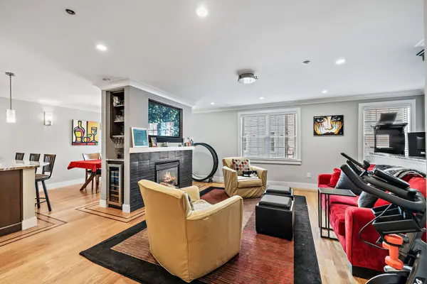 205 Athens St #1, South Boston, MA 02127