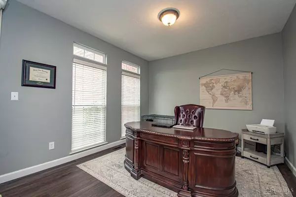 1268 Windsor Dr, Beavercreek, OH 45343