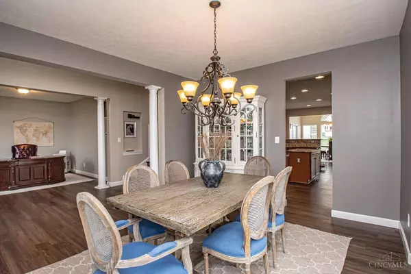 1268 Windsor Dr, Beavercreek, OH 45343