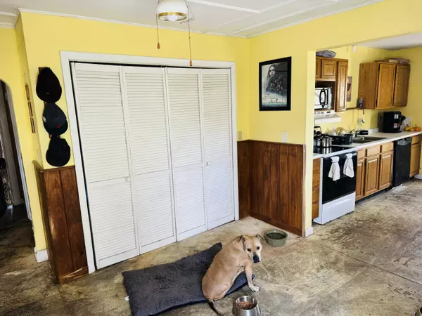 15 Elmhurst ST, Waterville, ME 04901