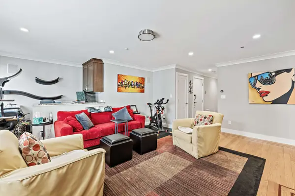 205 Athens St #1, South Boston, MA 02127