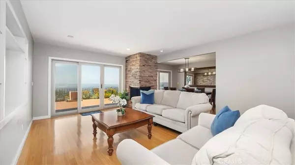 806 W Highpoint DR, Claremont, CA 91711