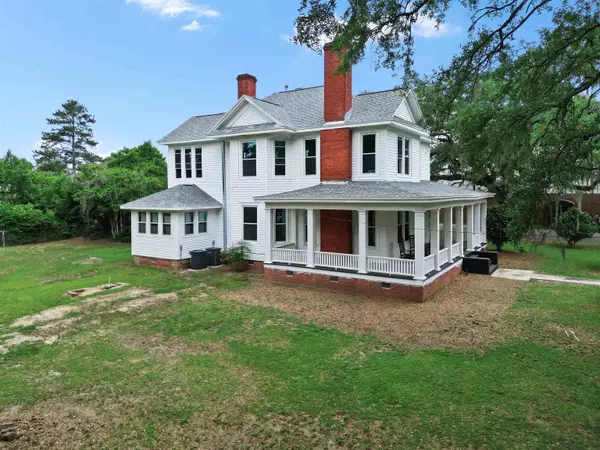 518 Chattahoochee Street, Chattahoochee, FL 32324