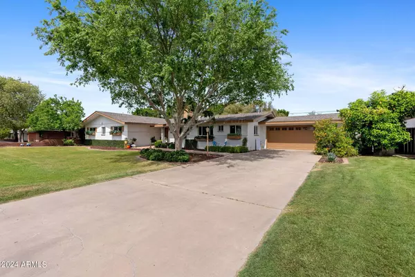 118 E Kaler Drive, Phoenix, AZ 85020