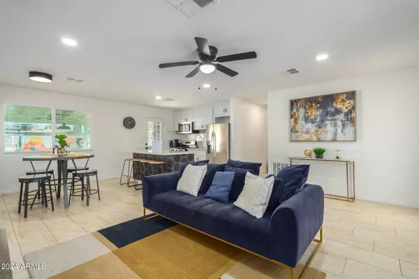 829 E BUFFALO Street, Chandler, AZ 85225