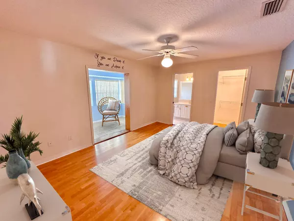 315 N 4TH ST, Flagler Beach, FL 32136