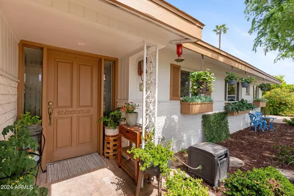 118 E Kaler Drive, Phoenix, AZ 85020